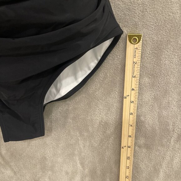 NWT B2Prity Womens Black & White Cutout Ruffle One-Piece Swimsuit Size Medium - Picture 9 of 15